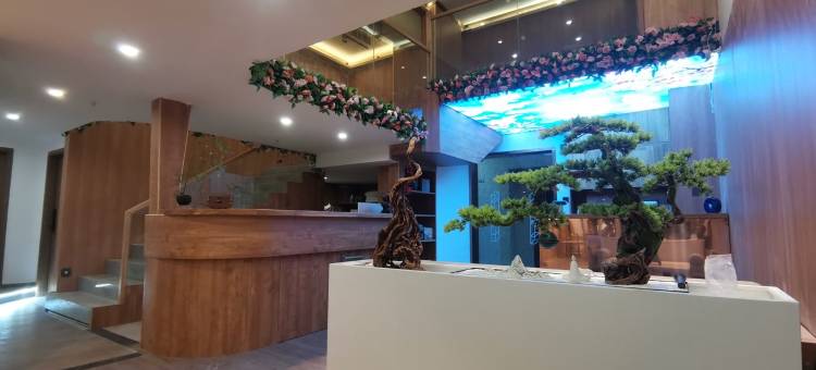 初见·清风挽心秘境休闲民宿(敏捷广场店)图片