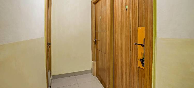 OYO 90158 独立先锋伦多西斯酒店(OYO 90158 Hotel Lendosis Perintis Kemerdekaan)图片