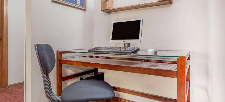 普拉特维尔速8酒店(Super 8 by Wyndham Platteville)图片