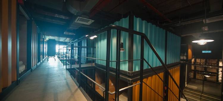 客宿站-空侧区域 吉隆坡国际机场二号航站楼(Capsule Transit KLIA2 Airside)图片