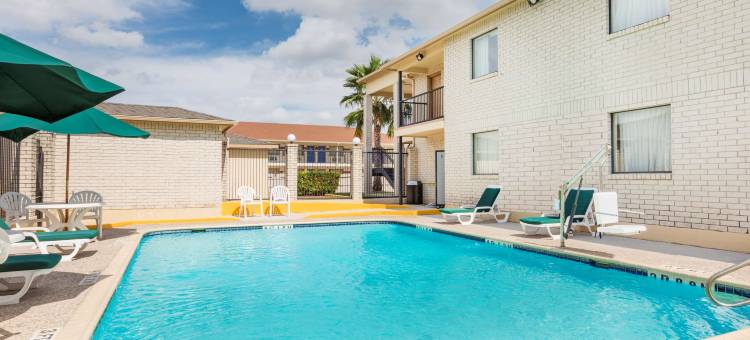 圣安东尼奥I-10速8酒店(Super 8 by Wyndham San Antonio at I-10)图片