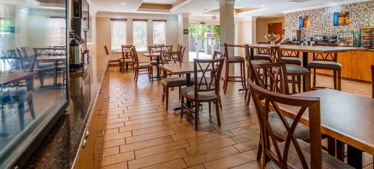 布雷登顿贝斯特韦斯特优质套房酒店(Best Western Plus Bradenton Hotel  Suites)图片