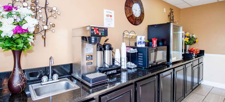 科罗拉多斯普林斯中心罗德威酒店(Rodeway Inn Central Colorado Springs)图片