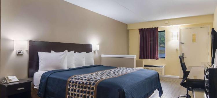 蒙罗维尔匹兹堡罗德威套房酒店(Rodeway Inn & Suites Monroeville-Pittsburgh)图片