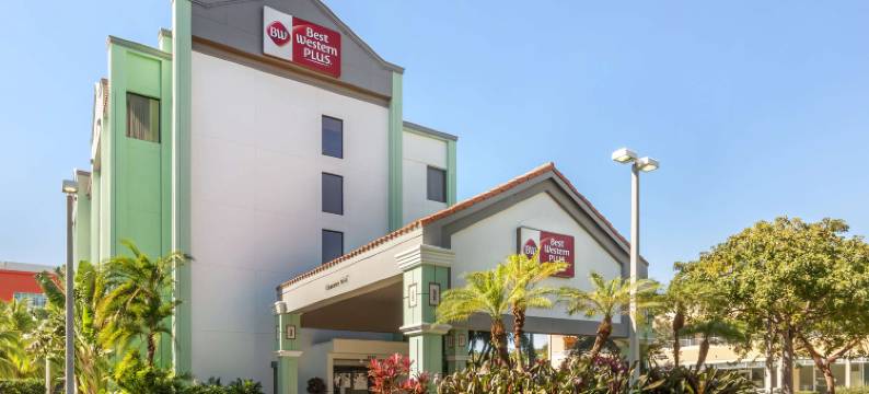 肯德尔贝斯特韦斯特优质套房酒店(Best Western Plus Kendall Hotel  Suites)图片