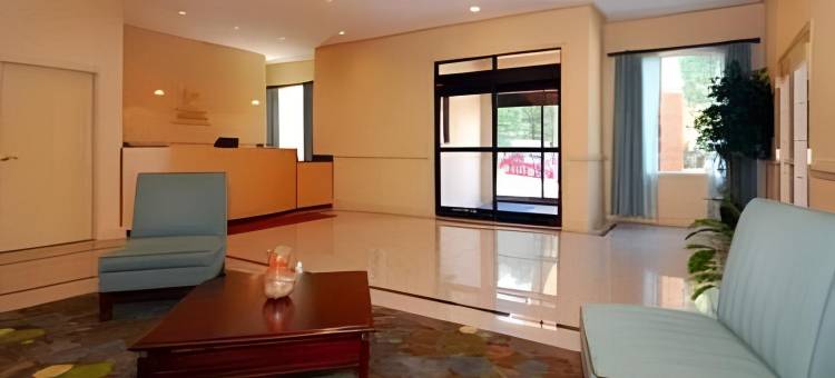 舒适套房酒店(Comfort Inn & Suites)图片