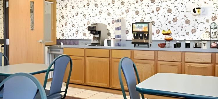 麦克亨利速 8 酒店(Super 8 By Wyndham Mchenry)(Super 8 by Wyndham McHenry/Fox Lake Area)图片