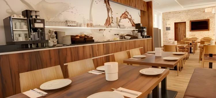 新乌尔姆利库酒店(RiKu Hotel Neu-Ulm)图片