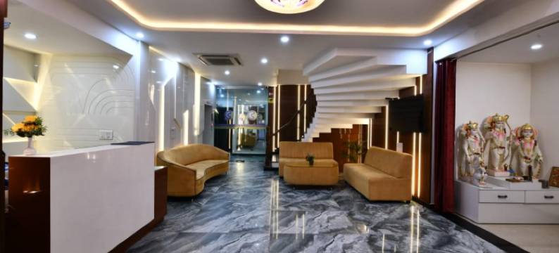 点击酒店纳拉亚纳(Click Hotel Narayana)图片