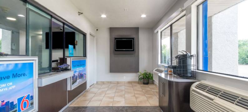 芝加哥西北 - 罗林梅多斯6号汽车旅馆(Motel 6 Rolling Meadows, IL - Chicago Northwest)图片