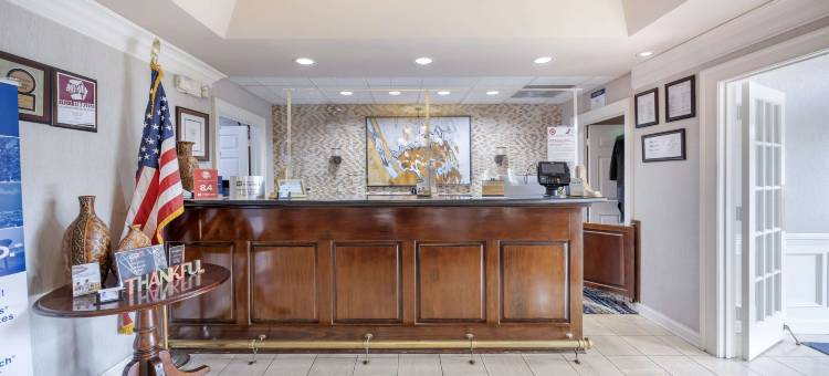 斯普林希尔贝斯特韦斯特套房酒店(Best Western Spring Hill Inn  Suites)图片