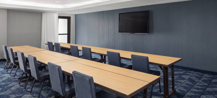 波特兰机场万怡酒店(Courtyard Portland Airport)图片