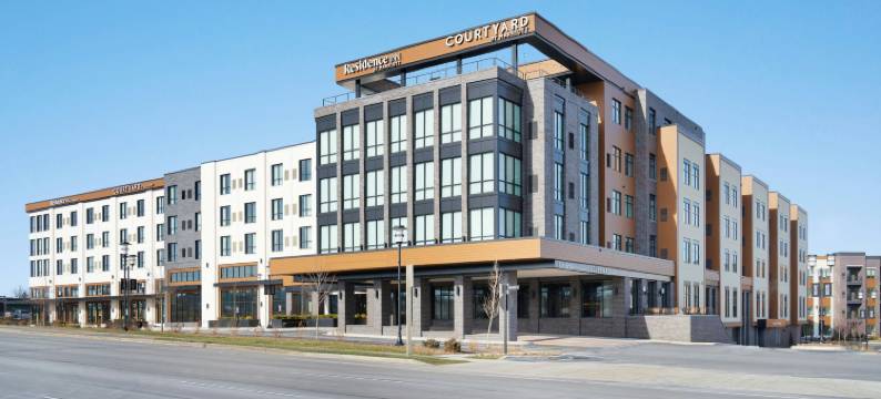 密尔沃基布鲁克菲尔德杨树溪万怡酒店(Courtyard Milwaukee Brookfield at Poplar Creek)图片