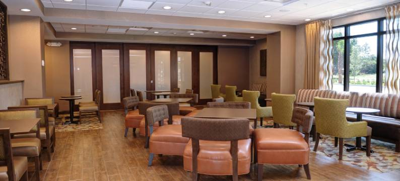 希尔顿欢朋酒店-克里斯特尔里弗(Hampton Inn Crystal River)图片