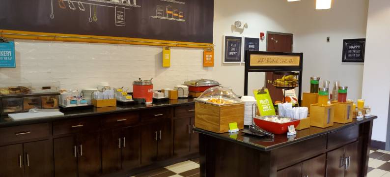 希尔顿欢朋酒店-斯托(Hampton Inn Stow)图片