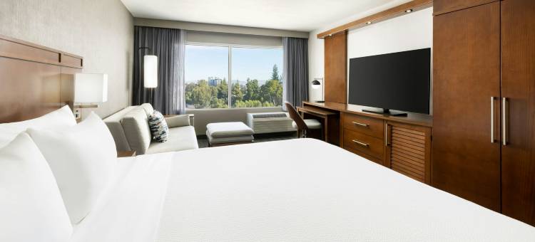 洛杉矶伍德兰希尔斯万怡酒店(Courtyard Los Angeles Woodland Hills)图片