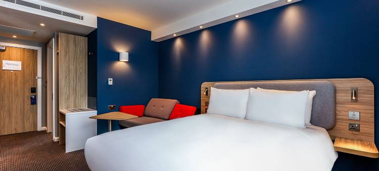 弗利特智选假日酒店(Holiday Inn Express Fleet)图片