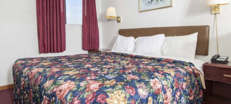 奥克格罗夫旅馆(Oak Grove Inn)图片