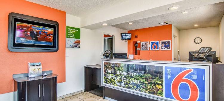 斯托克顿宪章路西6号汽车旅馆(Motel 6 Stockton, CA - Charter Way West)图片