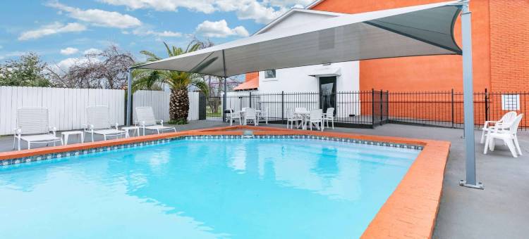 纽布朗费尔斯温德姆豪生酒店(Howard Johnson by Wyndham New Braunfels)图片