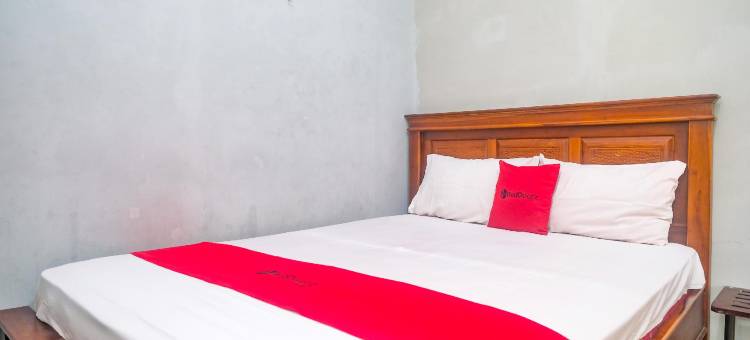 红多兹酒店@科达翁路(RedDoorz @ Jalan Kedawung)图片