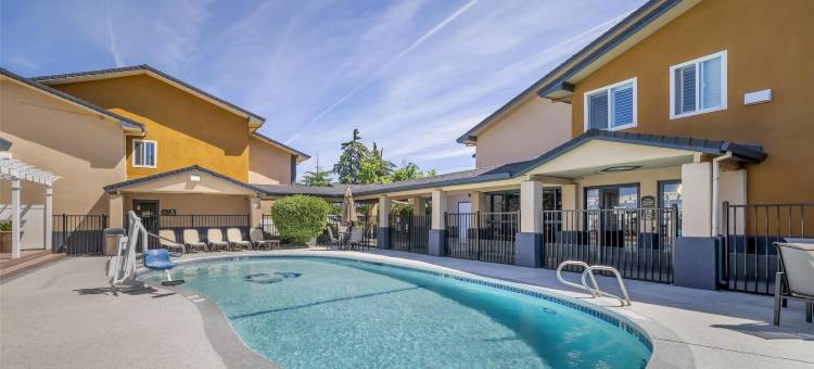 羚羊贝斯特韦斯特酒店(Best Western Antelope Inn  Suites)图片