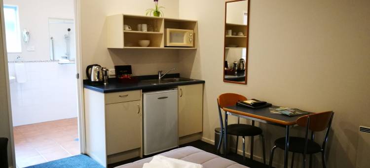 机场伯吉斯汽车旅馆(Airport Birches Motel)图片