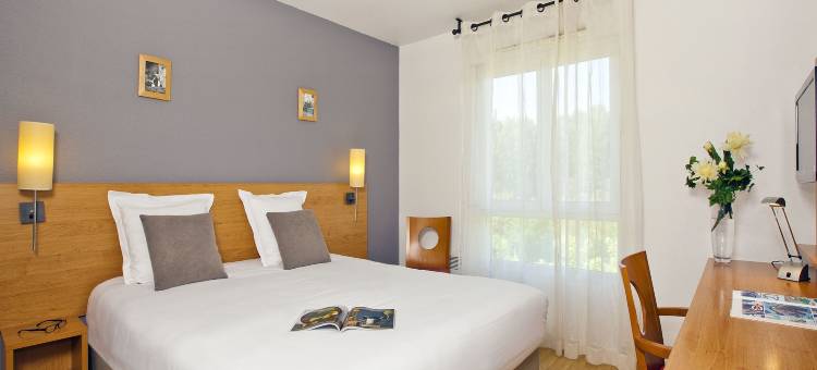 塞祖尔阿菲尔安内西九桥酒店(Séjours & Affaires Annecy le Pont Neuf)图片