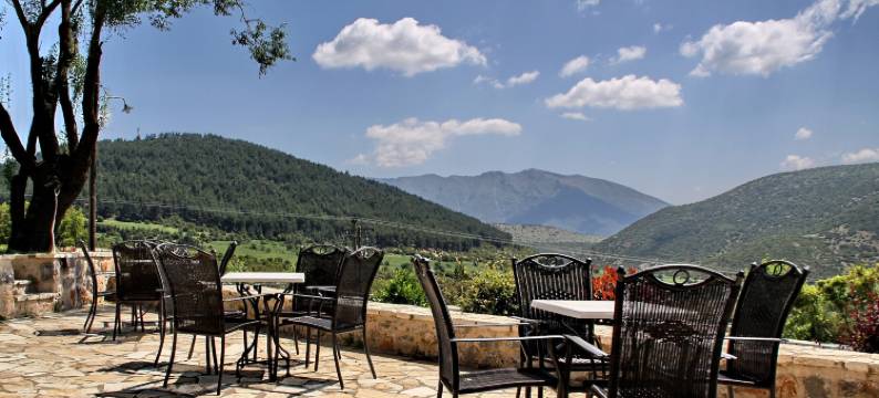 马纳利亚别墅套房酒店(Menalia Villas & Suites KTIMA KOUMPOURI)图片