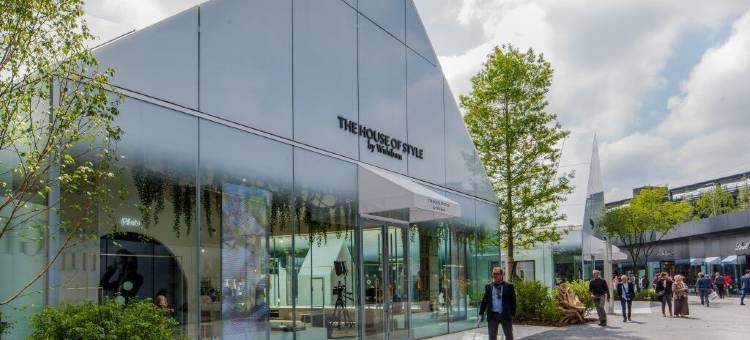 勒曼酒店里昂东部-维尔方丹(Hôtel Lémand Lyon Est - Villefontaine)图片