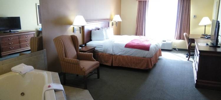 克林顿呗盟套房酒店(Baymont by Wyndham Clinton)图片