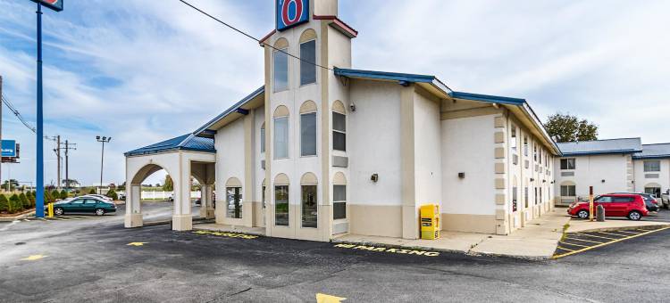 乌尔班纳 6 号汽车旅馆(Motel 6 Urbana, IL)图片
