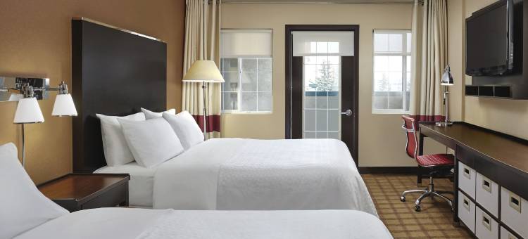 卡尔加里西福朋喜来登套房酒店(Four Points by Sheraton Hotel & Suites Calgary West)图片