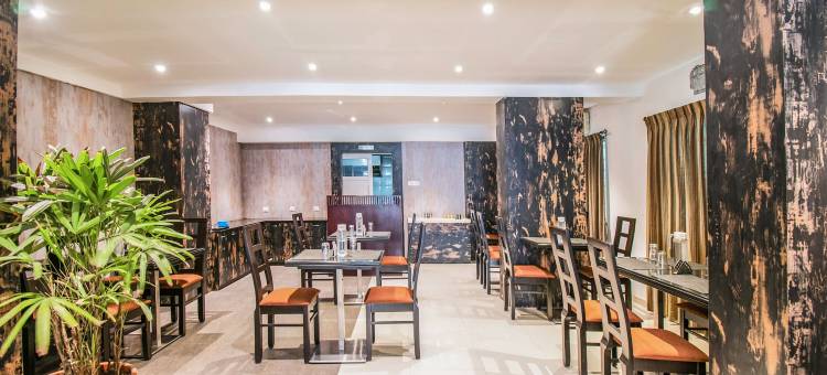 FabHotel 简斯豪华酒店(FabHotel Jansi Deluxe - Nr Gandhipuram Bus Stand)图片