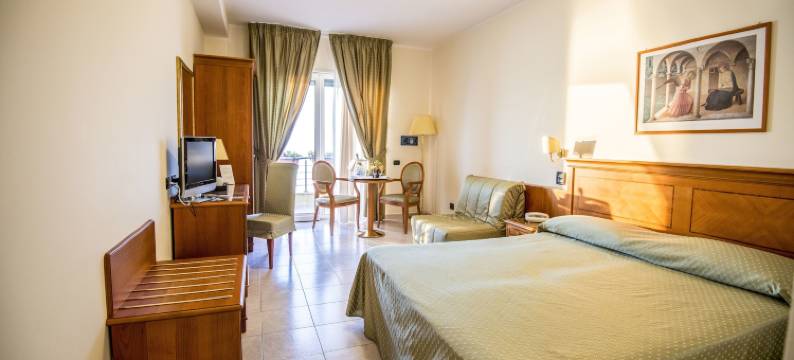 维多利亚大酒店(Grand Hotel Victoria)图片