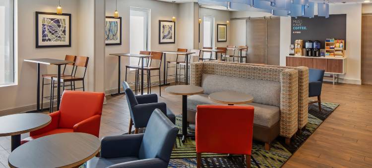 Holiday Inn Express 亚特兰大机场科利奇帕克(Holiday Inn Express Atlanta Airport-College Park)图片