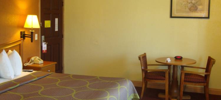 阿祖萨速8酒店(Super 8 by Wyndham Azusa)图片