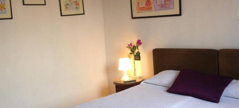 韦鲁迪尼一号公寓(Vellutini Number One)图片