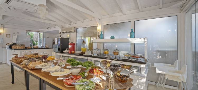 科斯塔瑟利亚兹酒店(Costa Sariyaz Hotel Bodrum)图片