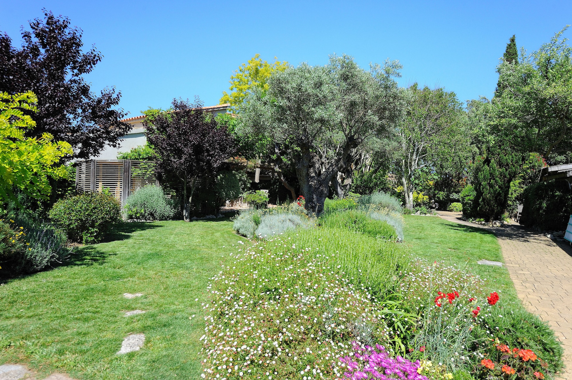 Lodge de Charme A ChedaOver view