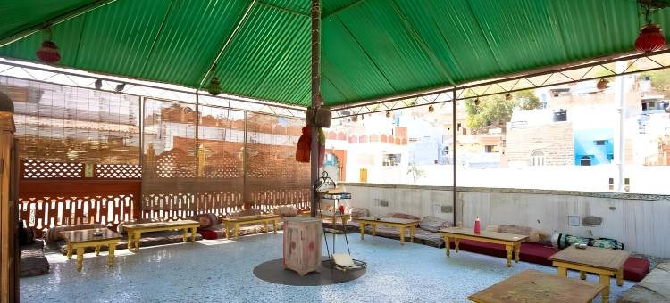 普拉卡什克里什娜哈维里威望酒店(Krishna Prakash Heritage Haveli)图片