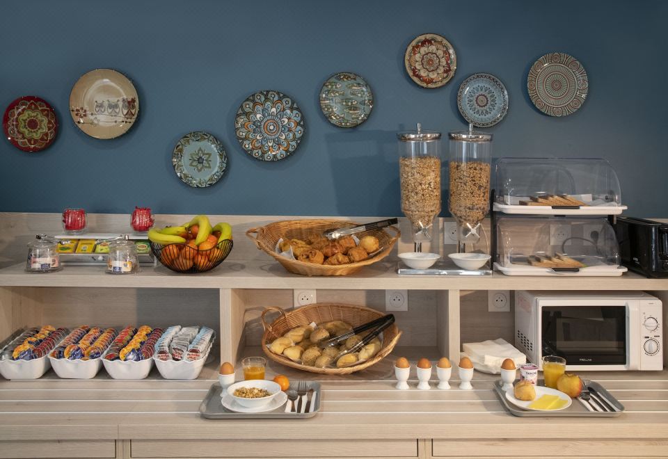 Bristol Nice Hotel Overview