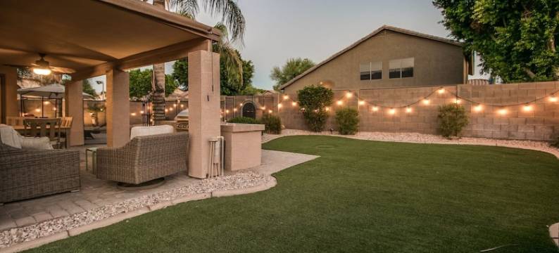 大型5卧室度假屋，配有游泳池，热水浴缸，游戏室！(Massive 5 Bdrm Getaway WPool, Hot Tub, Game Room)图片