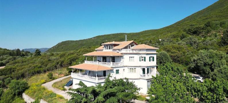 莱夫卡达埃莱夫瑟里翁舒适生活(Eleftherion Comfort Living Lefkada)图片