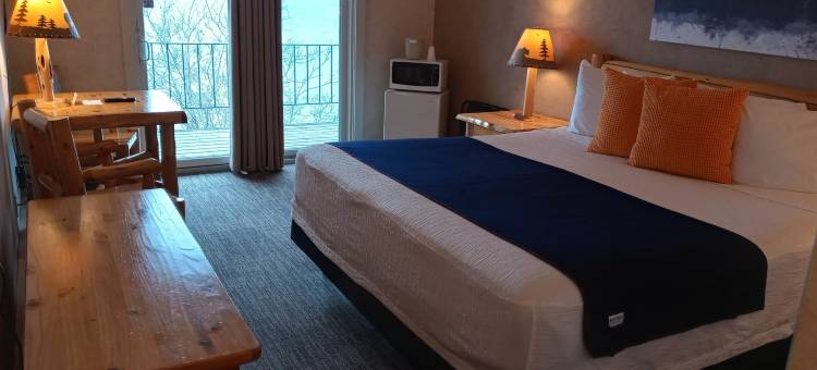 苏必利尔湖悬崖居民酒店(Cliff Dweller on Lake Superior)图片