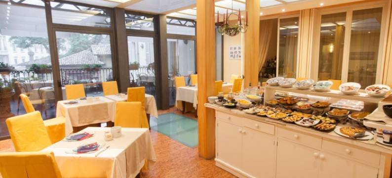 卡萨罗玛诺希酒店(Casa Romagnosi)图片