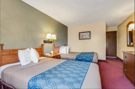 伊克诺旅馆- Junction City I-70 近 Fort Riley(Econo Lodge Junction City I-70 Near Fort Riley)