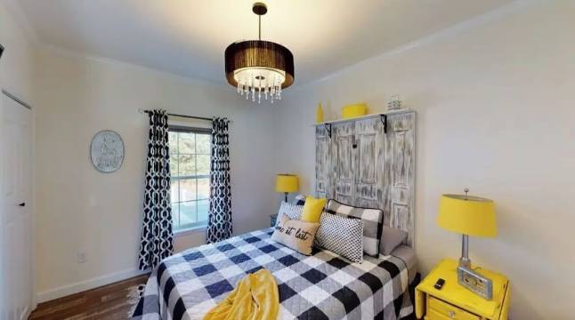 Bluebird Cottage A: Near Charlottesville, Wineries: Firepit, Patio, Dogs OK