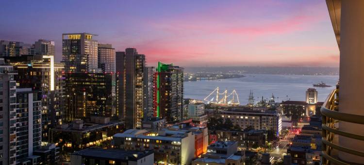 圣地亚哥市中心The Little Italy酒店(Courtyard by Marriott San Diego Downtown Little Italy)图片