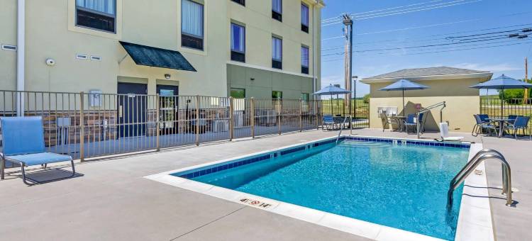 林奇堡机场-大学区舒适套房酒店(Comfort Inn & Suites Lynchburg Airport - University Area)图片